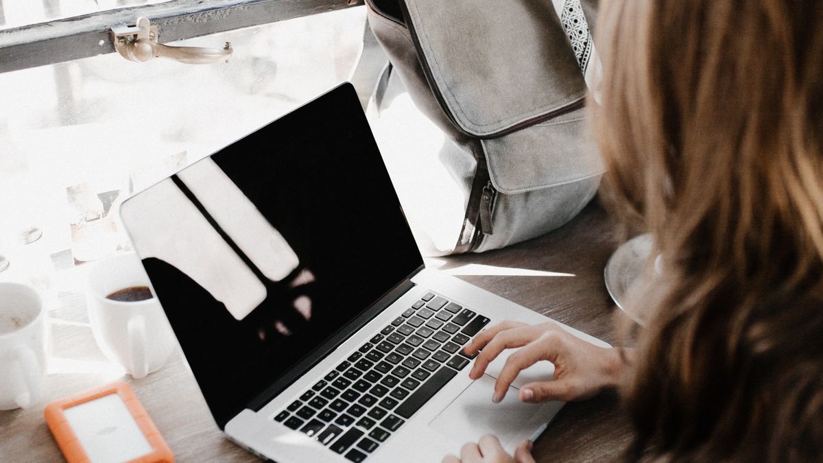 มุมมอง analytics ของ Sort Feed สำหรับตรวจเมตริกวิดีโอโซเชียลที่จัดเรียงแล้ว